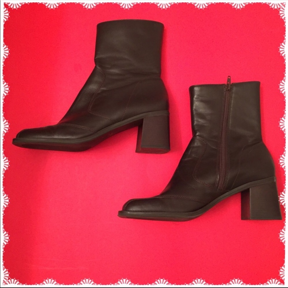 Bass Ankle Boots/Booties